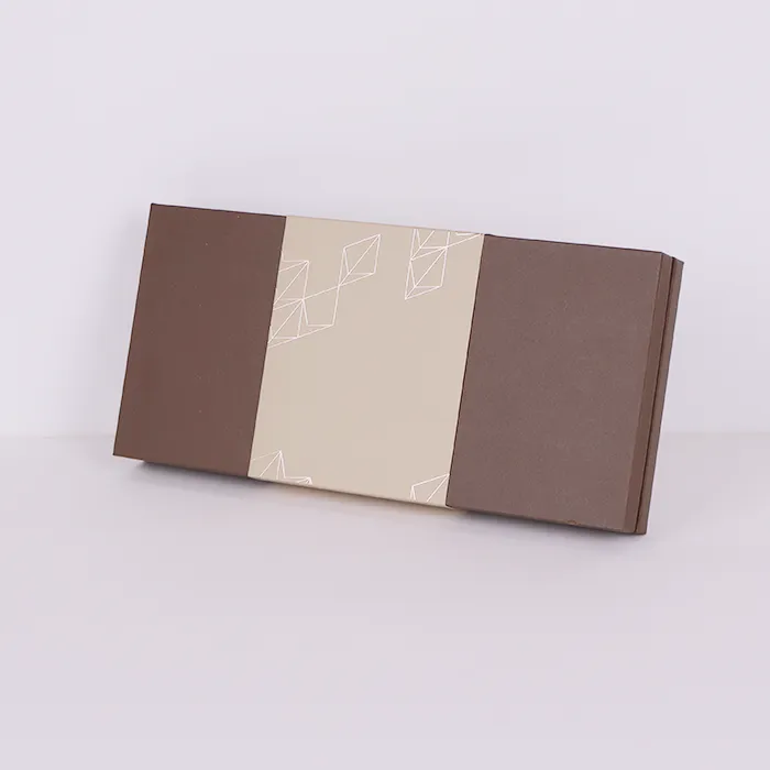 Scatole con coperchio e base