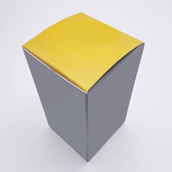 Scatole di lampadine